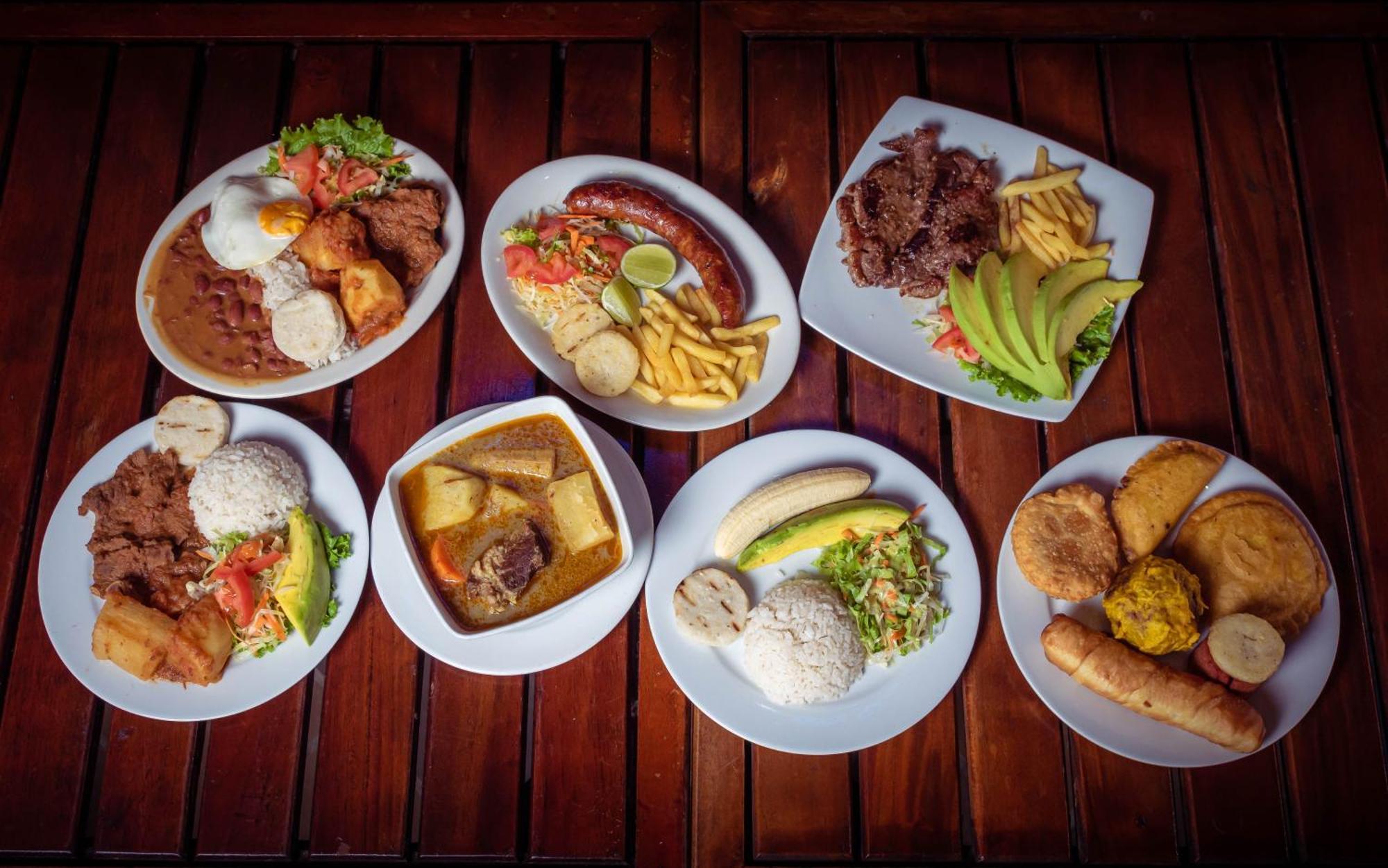 Hotel Acuarela Del Rio Santa Fe de Antioquia Buitenkant foto